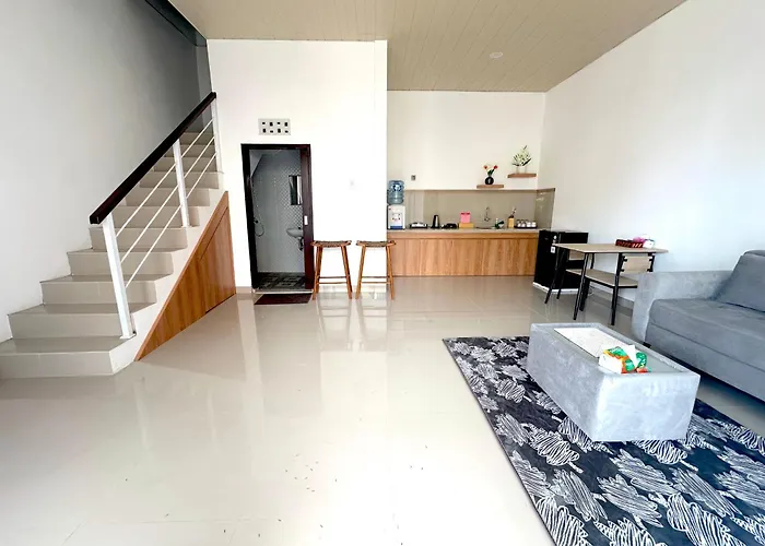 Panji Hill アパート *